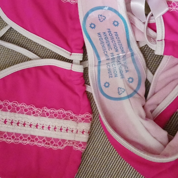 Fuschia Ruffle Bow Bikini - Picture 5 of 6